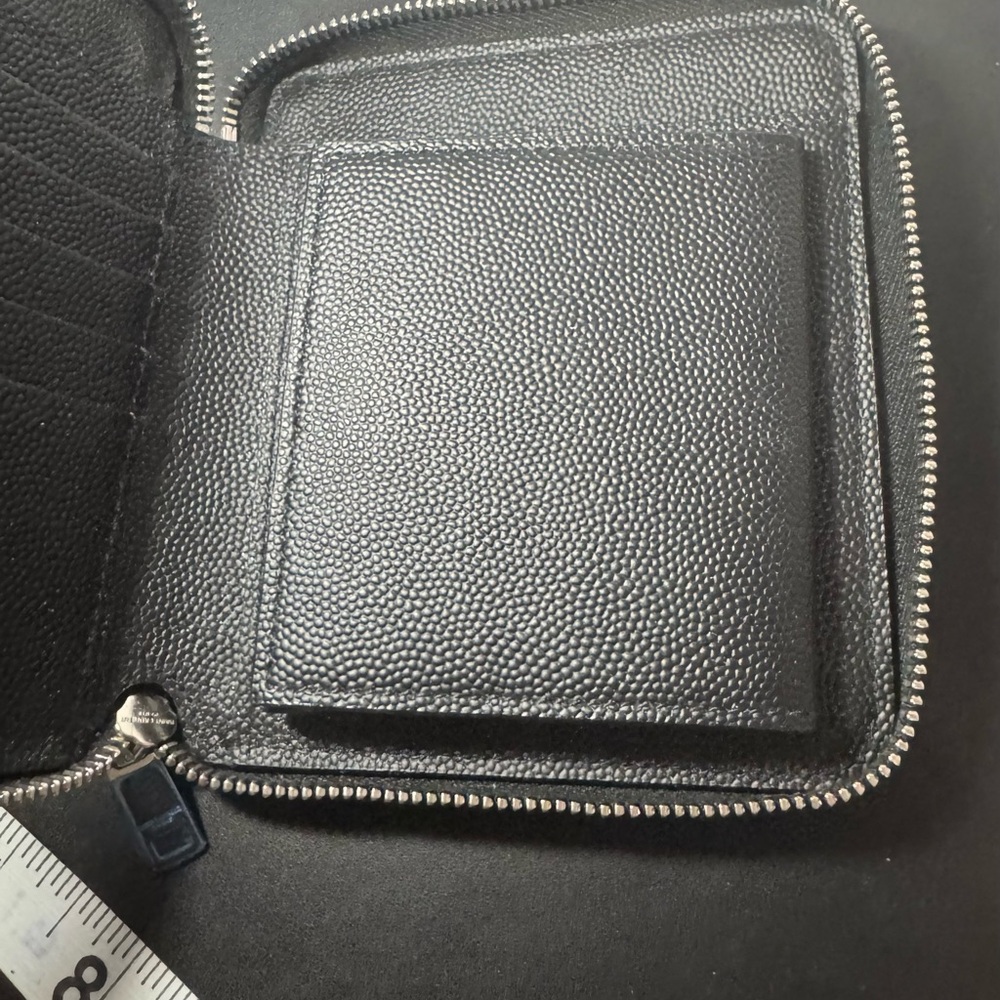 Saint Laurent black leather wallet - Picture 5 of 7